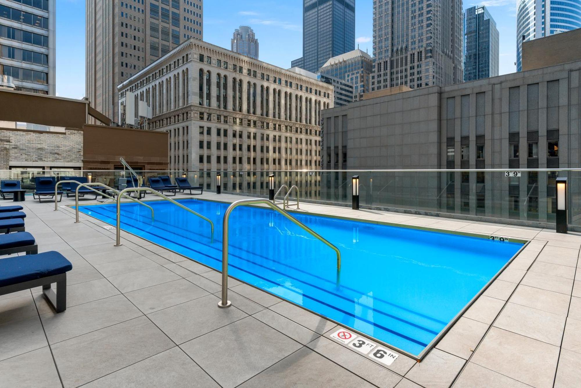Experience Downtown Chicago At Millennium - Luxury Apartments In The Loop 外观 照片