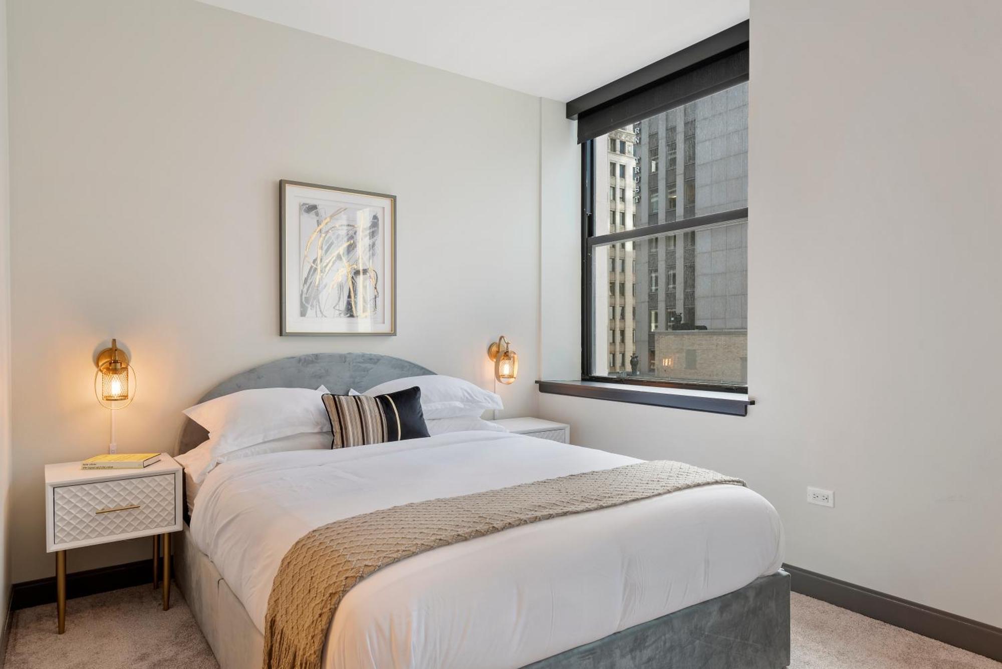 Experience Downtown Chicago At Millennium - Luxury Apartments In The Loop 客房 照片